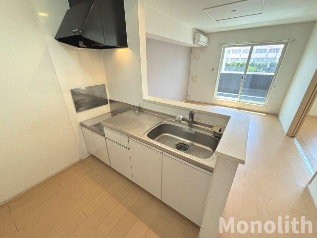 南海泉北線 和泉中央駅 徒歩15分 2階建 築12年のキッチン写真
