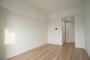 その他部屋・スペース　室内は木の温もりが優しいフローリングです♪