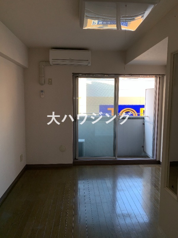 悠々コート西蒲田の居間写真