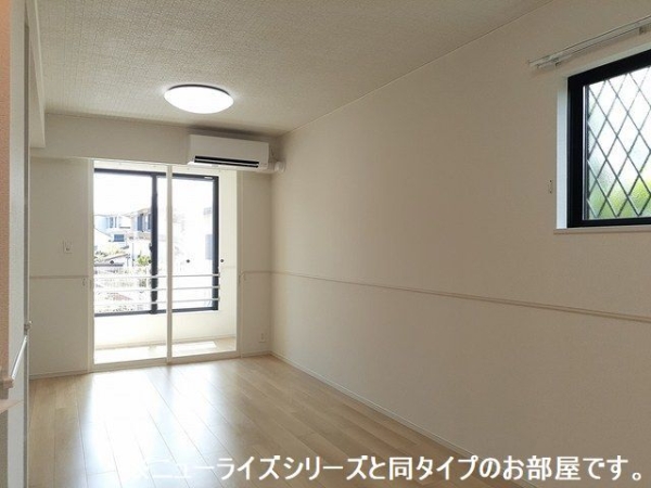 居室・リビング　※参考写真　同建築メーカー施工の同間取完成他物件のものです。