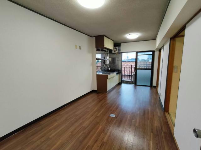 居室・リビング　9帖のダイニングキッチン♪