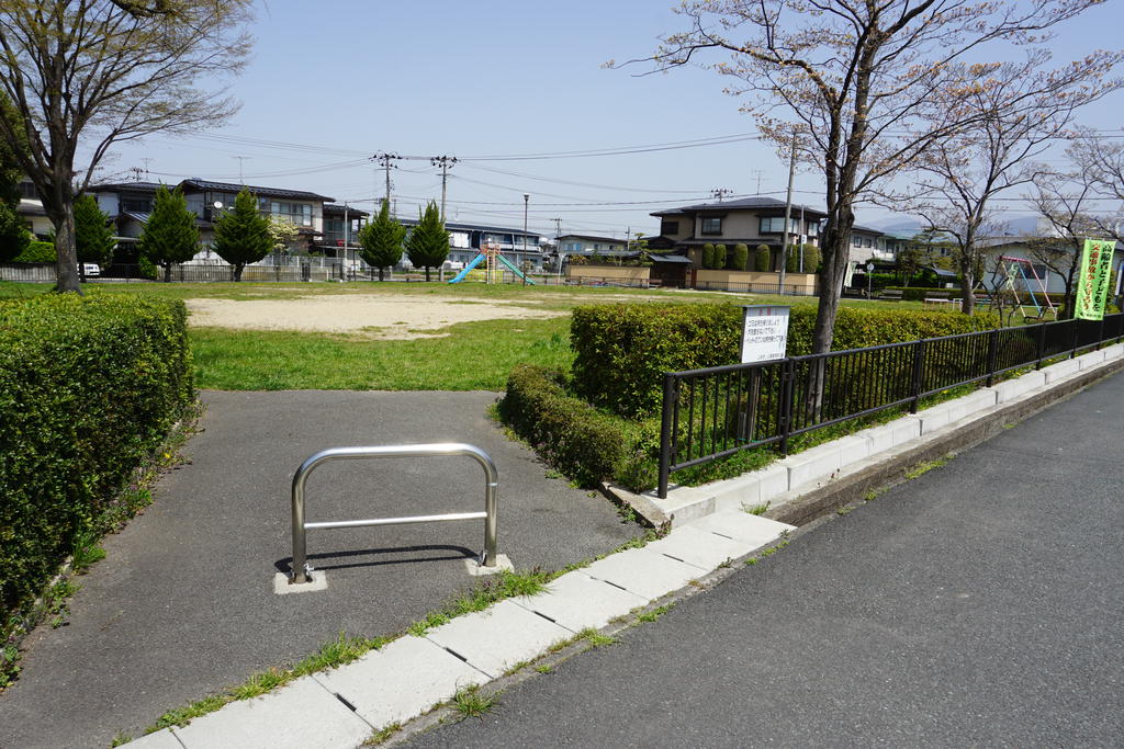 【パークサイド西田B棟の公園】