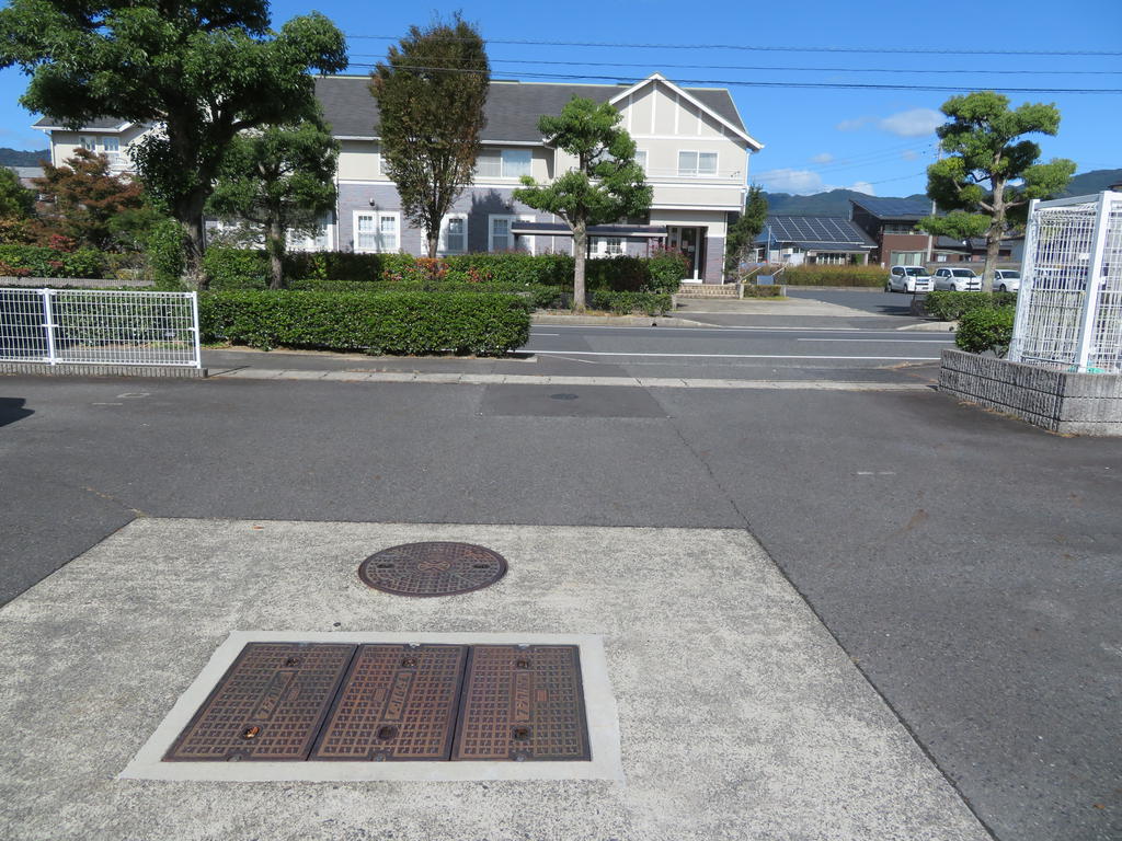 【メモワール東一宮の駐車場】