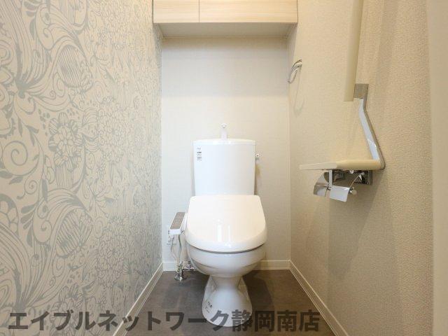 トイレ　ゆったりとした空間のトイレです