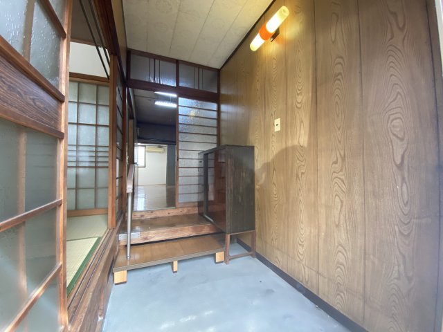 玄関　ゆったりとした玄関です