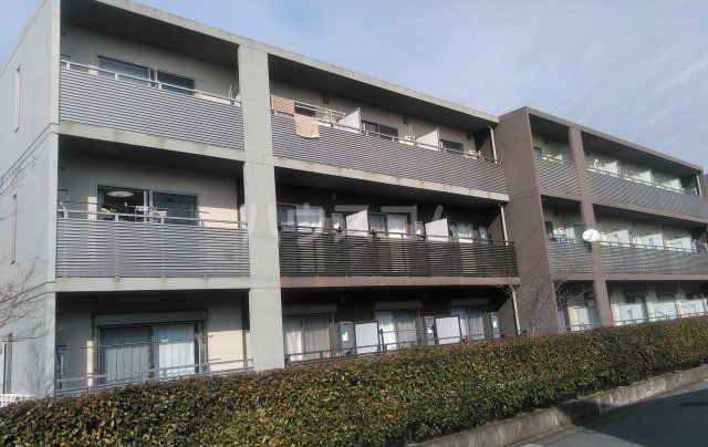成田市公津の杜のマンションの建物外観
