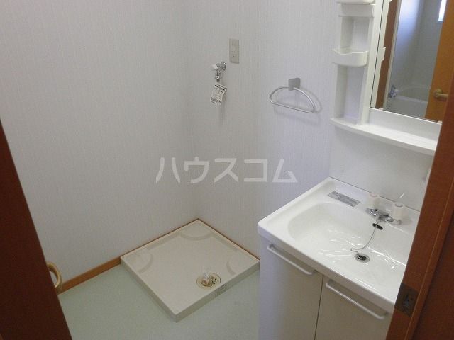 【スマイルＭ＆Ｅ　東館の洗面設備】