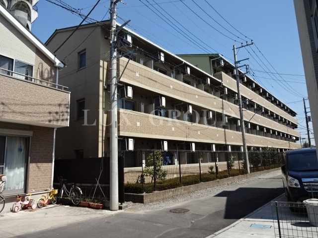 【トレセリア暁町の建物外観】