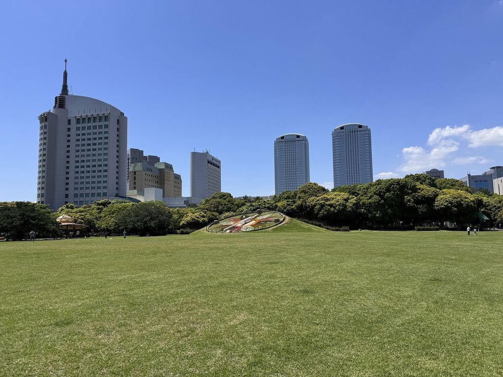 【幕張ビーチテラスの公園】