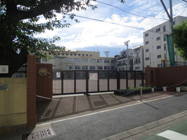 【平成大日ハイツの小学校】