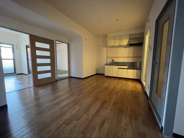 居室・リビング　広々としたリビングです。