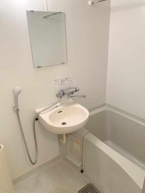 バス・シャワールーム　1日の疲れを癒すバスルーム