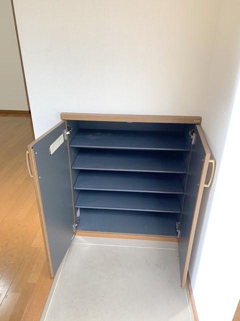 玄関　シューズボックス