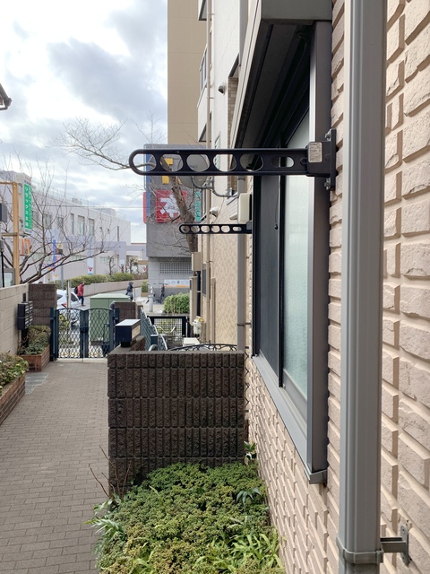 バルコニー　物干しスペース