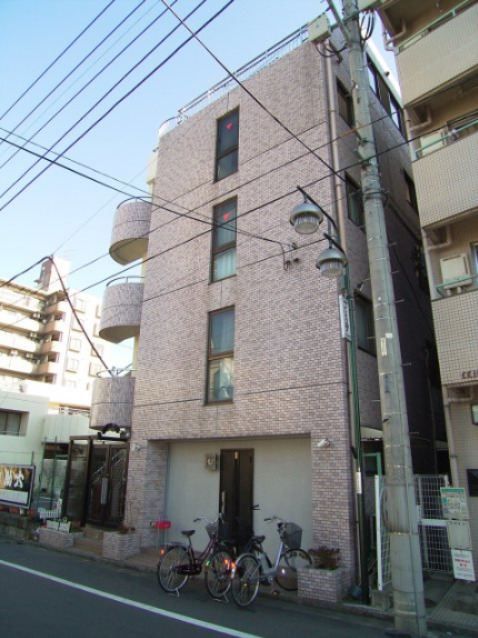 【東松山市本町のマンションの建物外観】