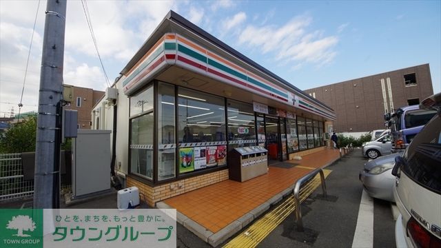 【和光市中央のアパートのコンビニ】