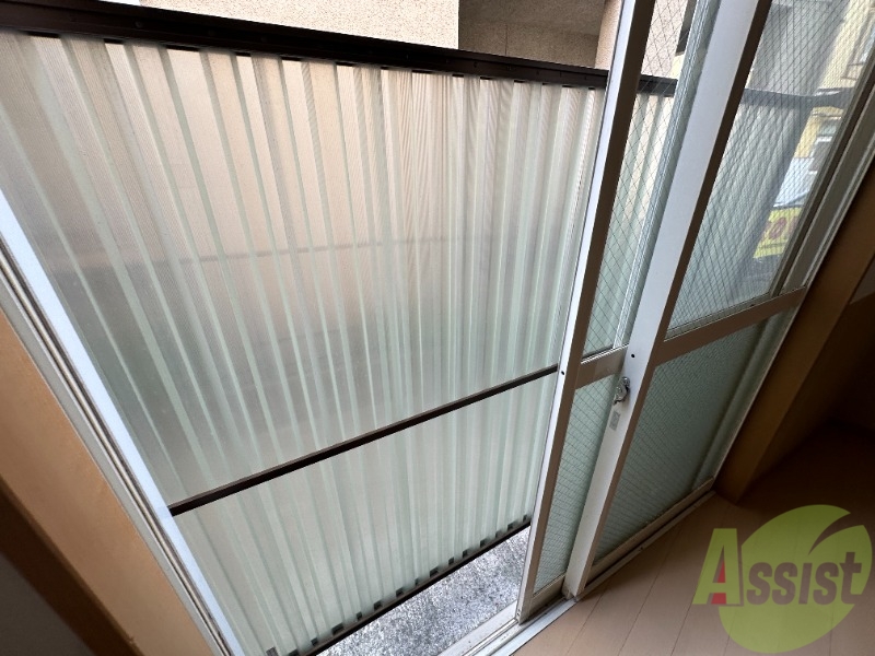 バルコニー　部屋の中が見えにくくなっていて安心できますね。