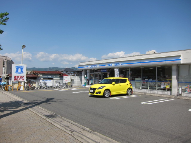 コンビニ　ローソン 松ヶ崎駅前店（コンビニ）まで180m