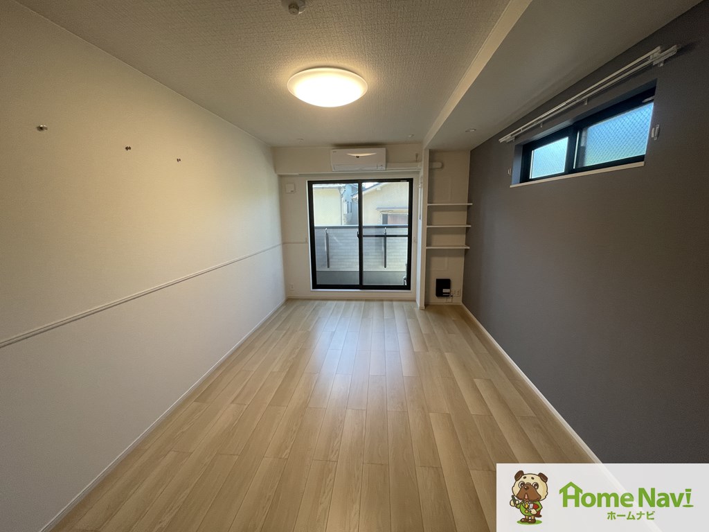 居室・リビング　インターネットが無料で使えます。