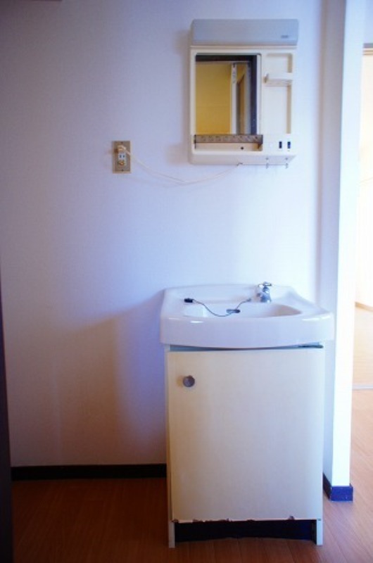 洗面設備　図面と現状に相違がある場合には現状を優先