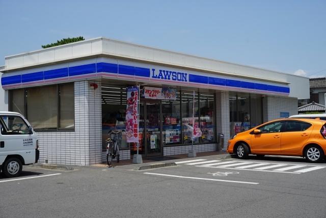 コンビニ　ファミリーマート北島田町一丁目店（コンビニ）まで800m