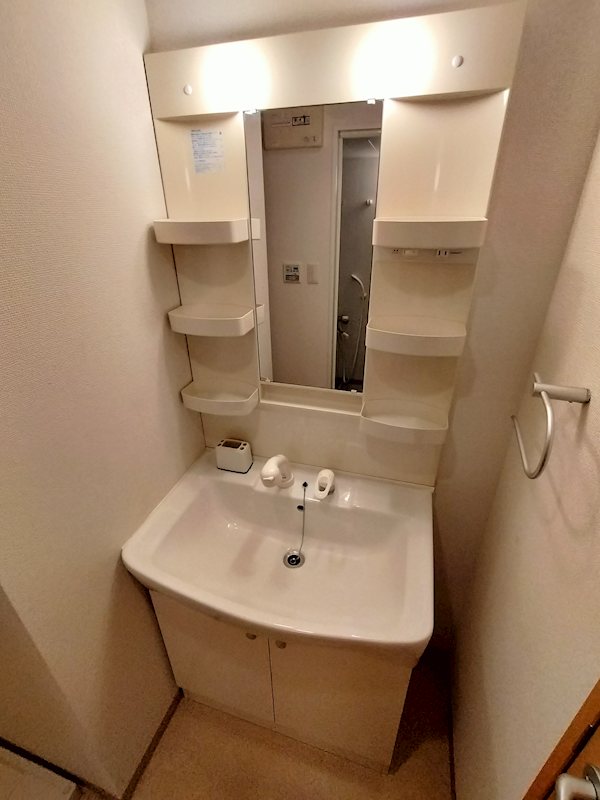 その他　洗髪洗面化粧台