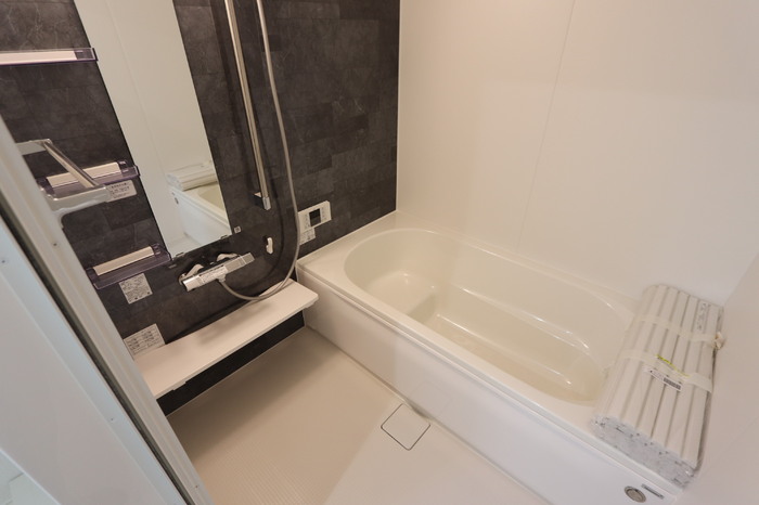 バス・シャワールーム　日々の疲れを癒すお風呂付です
