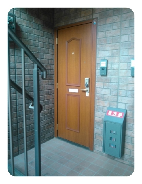 玄関　同物件別部屋写真（実際は現況を優先します）