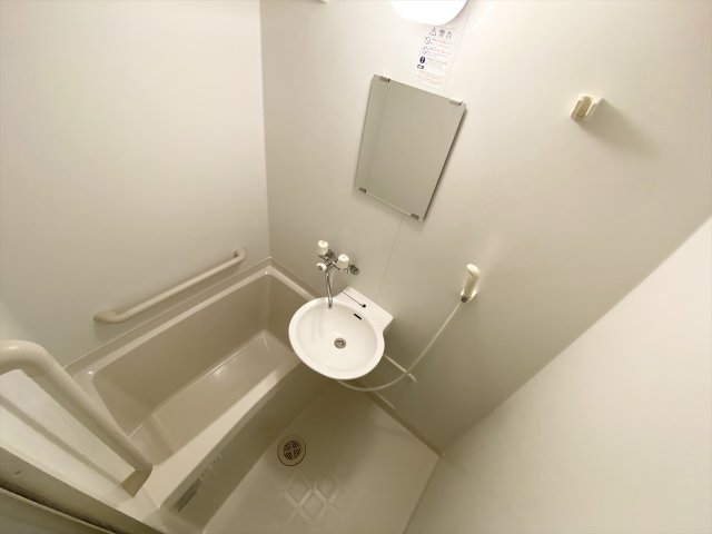 バス・シャワールーム　※参考写真　現況優先