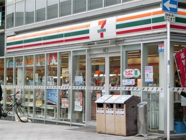 コンビニ　セブンイレブン大阪細工谷1丁目店（コンビニ）まで63m