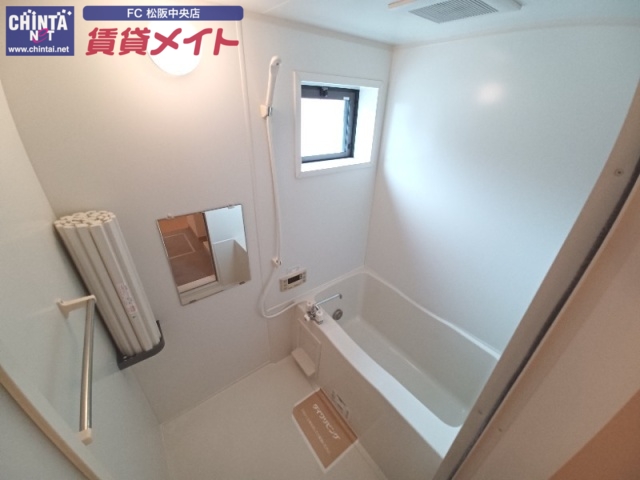 バス・シャワールーム　同物件別室反転タイプ