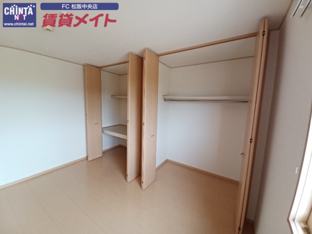 収納　同物件別室反転タイプ