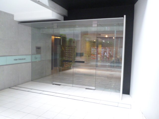 エントランス　エントランス