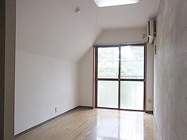 居室・リビング　★日当り良好　洋室★