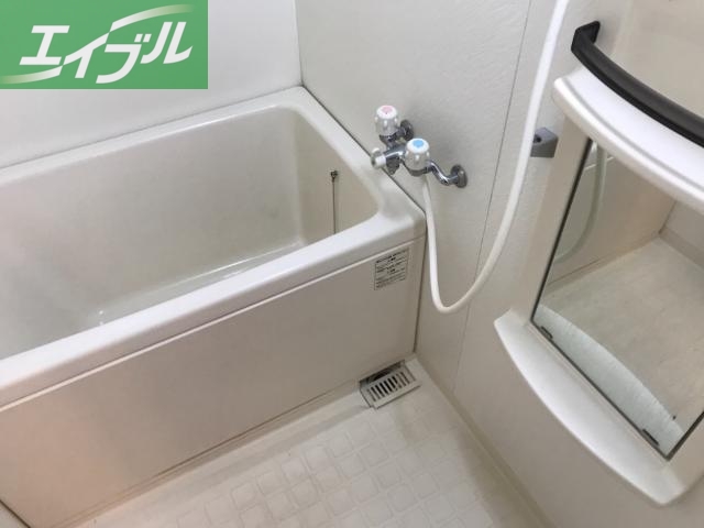 バス・シャワールーム　バス