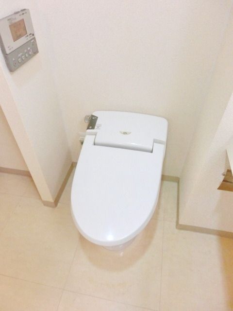 トイレ　ゆったりとした空間のトイレです