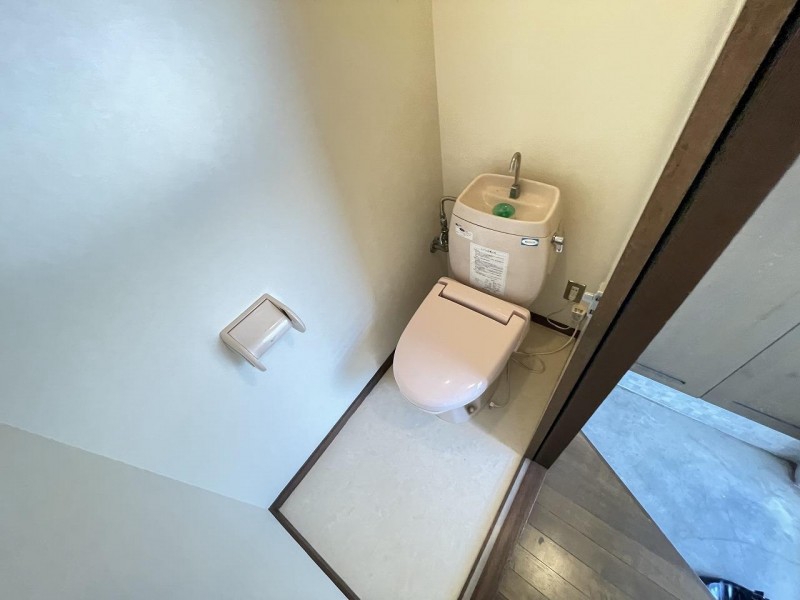 トイレ　トイレ