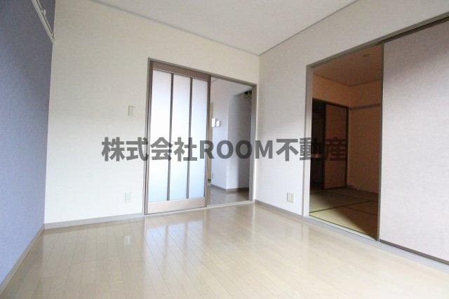 居室・リビング　ゆったり過ごせる居間です