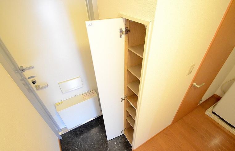 玄関　☆玄関～シューズボックス付き☆※同タイプ