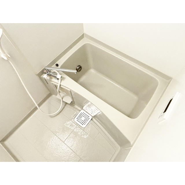 バス・シャワールーム　バス（同仕様タイプ・現況優先）