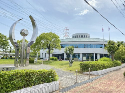 図書館　東浦町中央図書館（図書館）まで897m