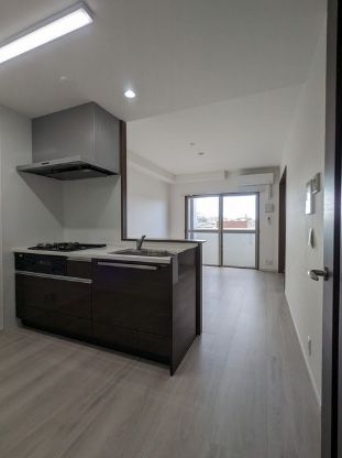 キッチン　※類似物件の写真となります。現状優先。