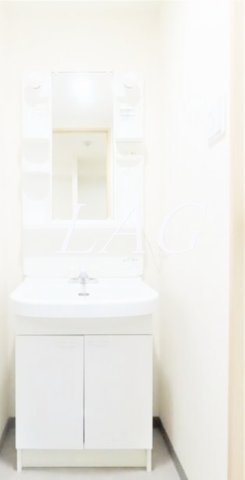 洗面設備　独立洗面台です。