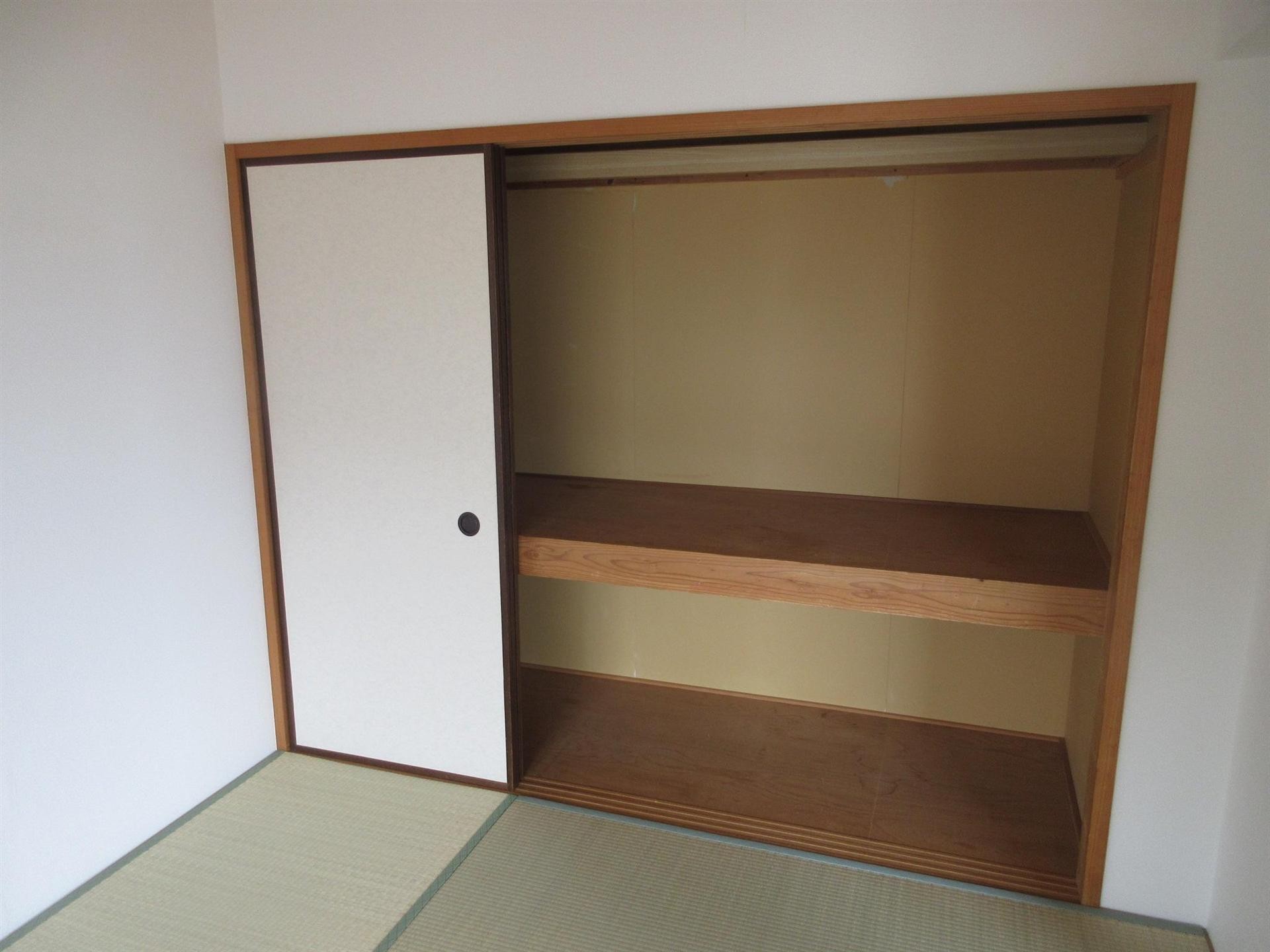 収納　沢山収納できる押入です☆