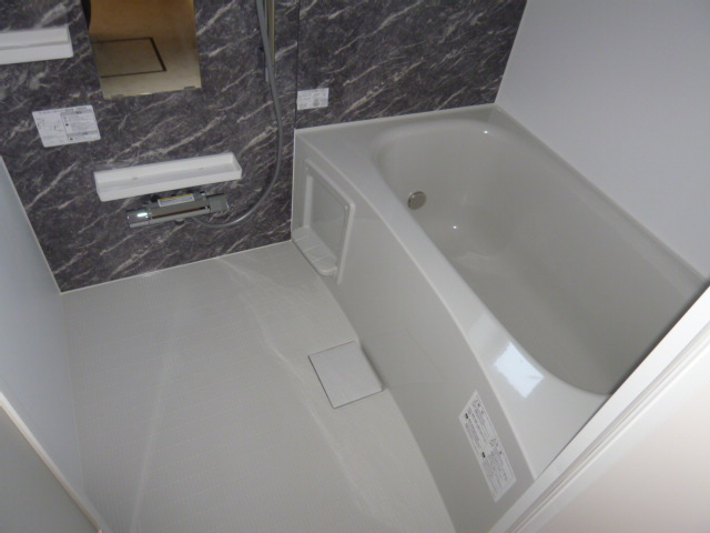 バス・シャワールーム　追い焚きバス