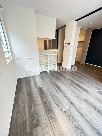 居室・リビング　こちらのリビングで趣味の時間をお楽しみください