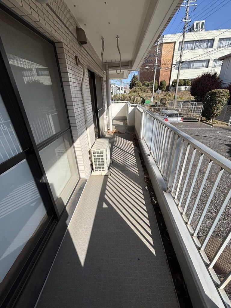 バルコニー　バルコニー広々しております