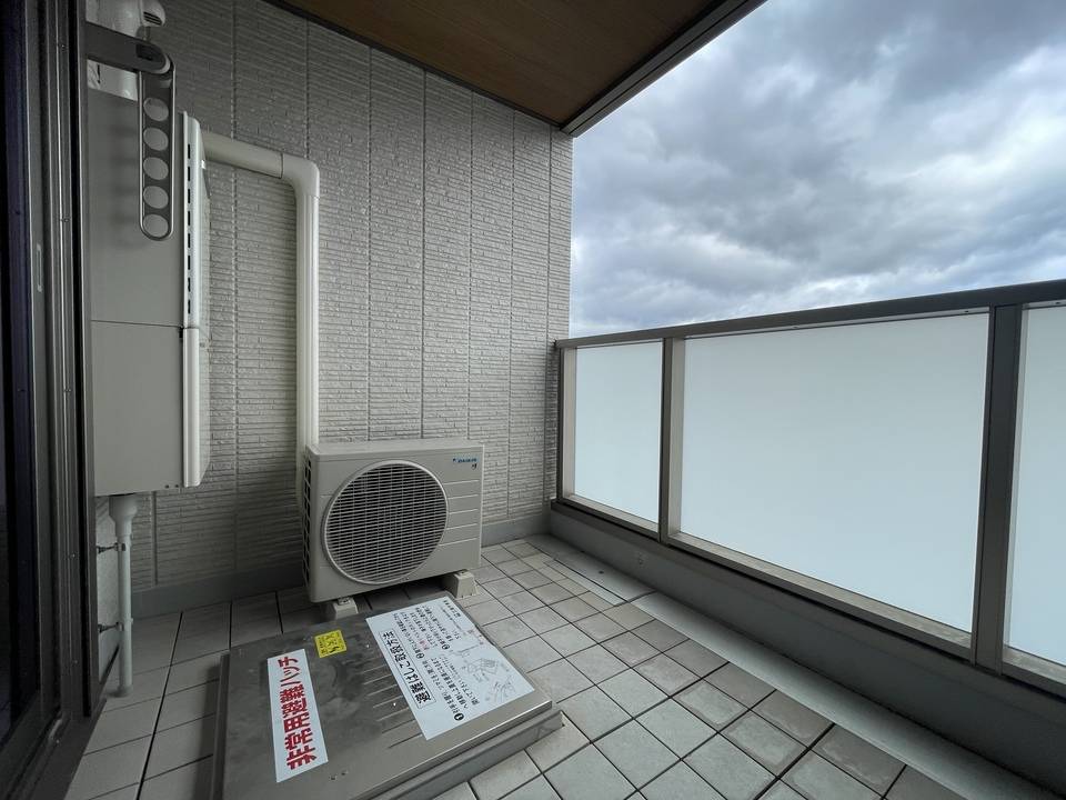 バルコニー　バルコニー