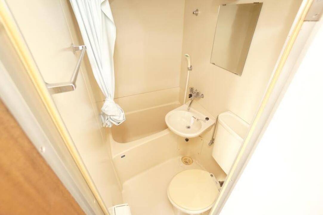 バス・シャワールーム　浴室