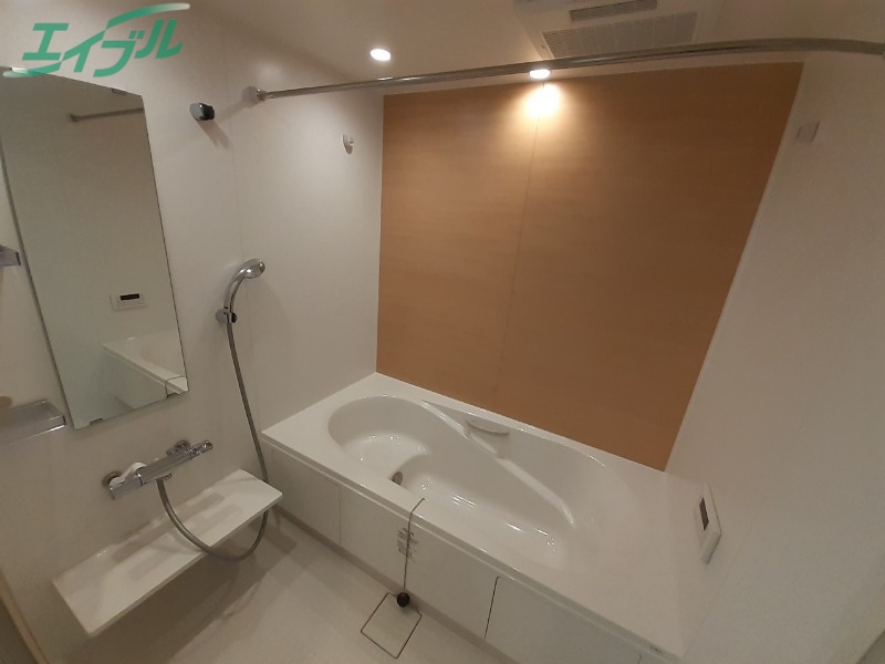 バス・シャワールーム　同タイプ部屋写真です。